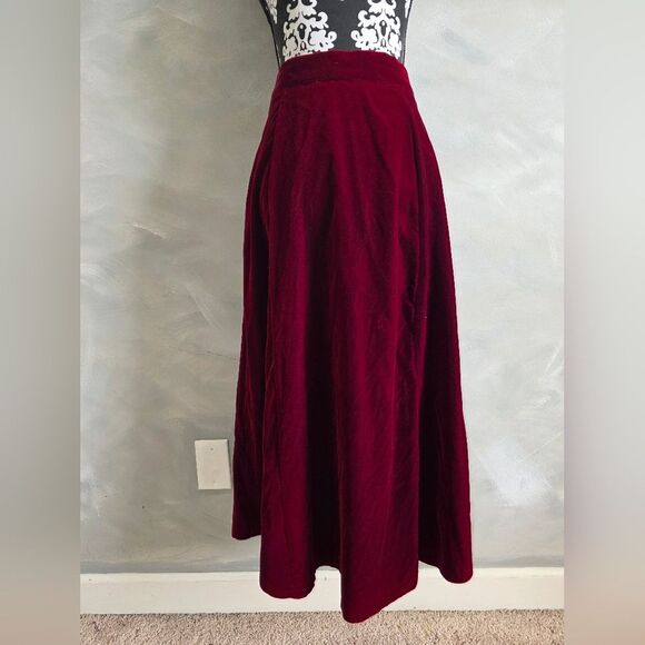 Vintage Merlot Deep Red Velour Skirt Sz 10 A Line Renaissance Dark Academia - Picture 2 of 10